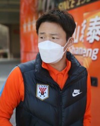 开云APP-孙准浩摇身一变“孙俊豪” K联MVP解决郝伟纠结之处