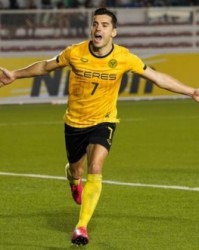 开云下载-菲律宾归化射手入籍基本无缘战国足 离出战差三步