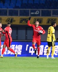 开云APP-【中超】阿齐兹双响李新翔2传1射 西海岸3比3海港