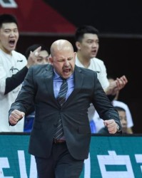 开云APP-神奇的雅尼斯，复苏的北京队 CBA争冠别忘了他们