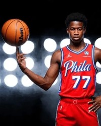 KAIYUNAPP-埃奇库姆全场5投4中，三分2中2得到10分4篮板4助攻1封盖