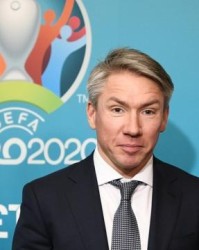 开云下载-俄罗斯率先提议 今夏欧洲杯疫苗接种终于进入议程