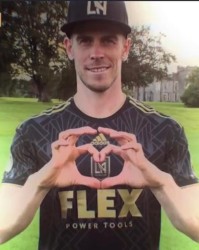 开云下载-年薪不到160万美元，贝尔去美国踢球真不为钱？