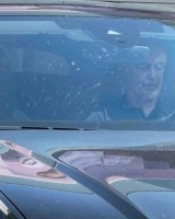 来谈转会？网传维尔茨父子现身慕尼黑塞贝纳大街