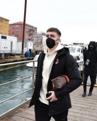 开云下载-【意甲】伊布闪击 特奥梅开 AC米兰3-0威尼斯暂登顶