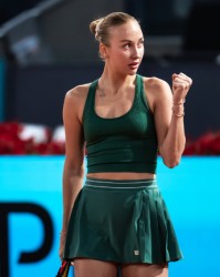 莱巴金娜0比2负波塔波娃无缘马德里八强|WTA|1000赛|WTA1000|普利斯科娃|落败者_新浪体育_新浪新闻